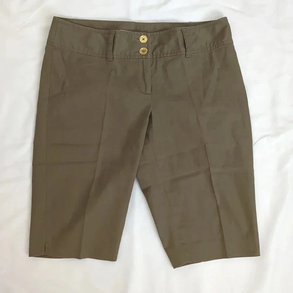 Michael Kors Casual Bermuda Shorts, Color Green Size 6